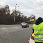 Между 95 кварталом и Мудреной в Кривом Роге автомобиль сбил пешехода