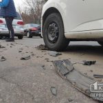 В Кривом Роге столкнулись 4 автомобиля
