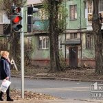 В Кривом Роге установили светофор на перекрестке улиц Костенко и Героев АТО
